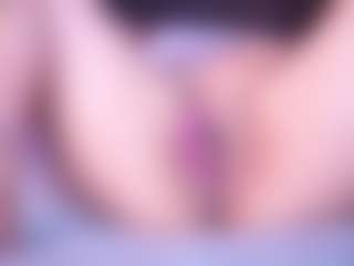 LauRoberts's Live Sex Cam Show