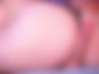 LauRoberts's Live Sex Cam Show