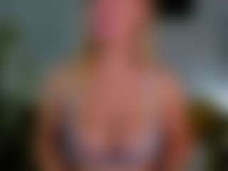 Live cam show with Mariellie - Smoke on Nude Chat * 1 On 1 Webcam Sex * Live Cam Show