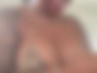TattedBarbie444's Live Sex Cam Show