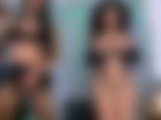 crystalevains's Live Sex Cam Show