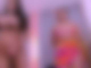 crystalevains's Live Sex Cam Show