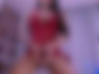 crystalevains's Live Sex Cam Show