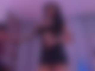 crystalevains's Live Sex Cam Show