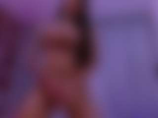 crystalevains's Live Sex Cam Show