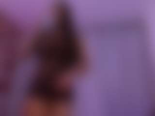 Live cam show with crystalevains - Average on Milfs Live
