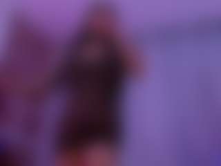 Live cam show with crystalevains - Latina on CamwithHer | colombia