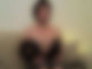 Live cam show with Annie Monroe - BBW Teen (18+) on Soda Cam