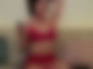 Live cam show with Annie Monroe - Athletic Shaved Pussy on liverealitysex.com