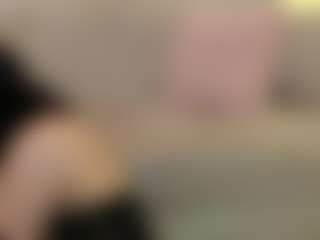 Live cam show with Annie Monroe - Dirty on CamwithHer