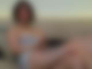 Live cam show with Annie Monroe - Sexy on Camsoda