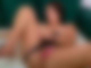 Live cam show with MollyMosley - Moaning on Camming Site