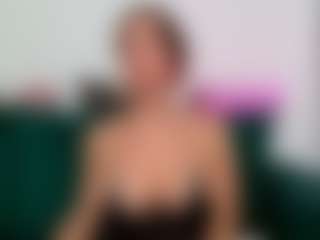 MollyMosley's Live Sex Cam Show