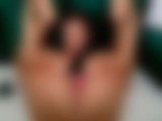 Live cam show with MollyMosley - Solo on Camsoda