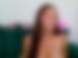 Live cam show with MollyMosley - Teen (18+) on Camsoda