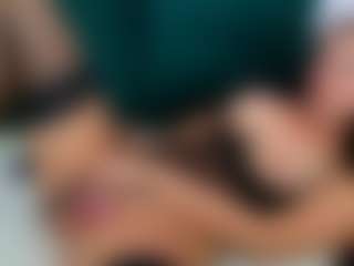 MollyMosley's Live Sex Cam Show