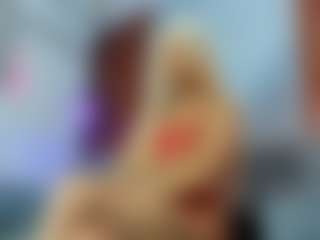 Live cam show with Ariann - Smoking on parknlotfishbdy