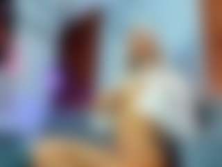 Live cam show with Ariann - Spank on xplaylive.com