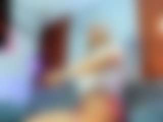 Live cam show with Ariann - Mistress on CamwithHer