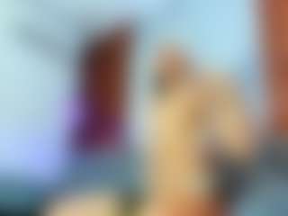 Live cam show with Ariann - Colombia on Camsoda
