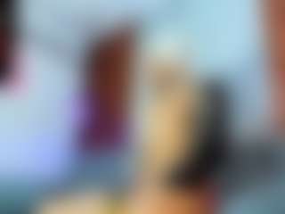 Live cam show with Ariann - White on madthumbs | colombia