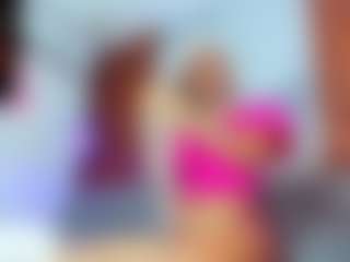 Live cam show with Ariann - Smoking on Camsoda