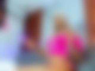 Live cam show with Ariann - Smoking on Camsoda