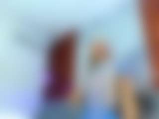 Live cam show with Ariann - Smoking on livesuperchat.net