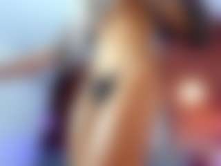 Live cam show with Ariann - Cumshot on Livezox