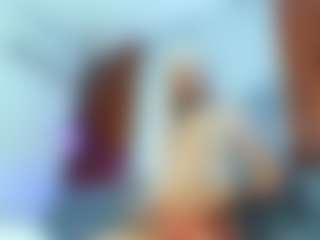 Spettacolo in cam dal vivo con Ariann - Drinking su Camsoda