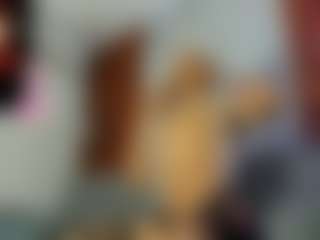 Live cam show with Ariann - Tease on Camsoda Late Night