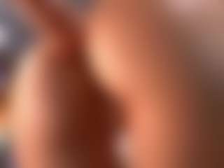 Live cam show with Cindy Luv - Deepthroat on liverealitysex.com