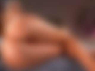 Live cam show with Cindy Luv - Athletic on camwithhim.com