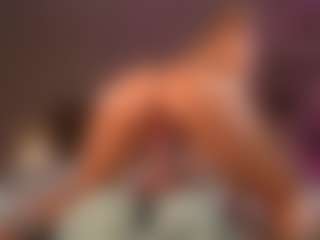 Live cam show with Cindy Luv - Brown Eyes on Camsoda