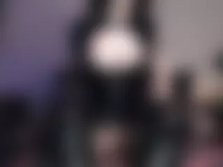 Iveystrigoi's Live Sex Cam Show