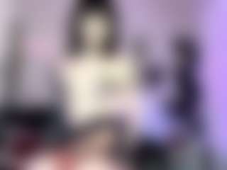 Iveystrigoi's Live Sex Cam Show
