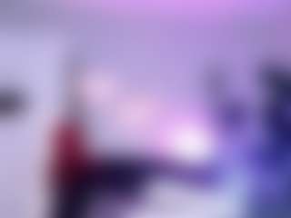 Iveystrigoi's Live Sex Cam Show