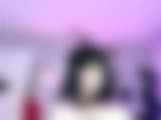 Iveystrigoi's Live Sex Cam Show