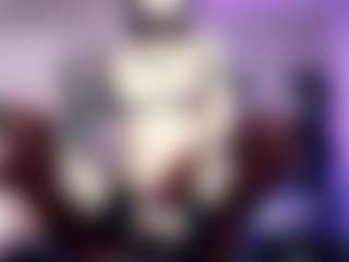 Live cam show with Iveystrigoi - Athletic on infinitiblacc.com