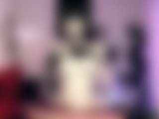 Iveystrigoi's Live Sex Cam Show