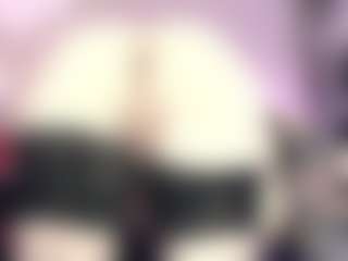 Iveystrigoi's Live Sex Cam Show