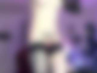 Iveystrigoi's Live Sex Cam Show