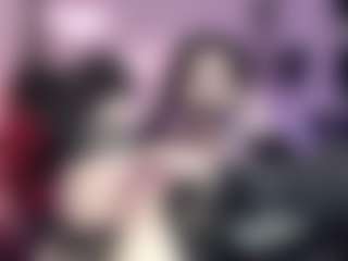 Iveystrigoi's Live Sex Cam Show