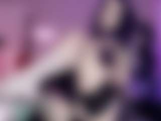 Iveystrigoi's Live Sex Cam Show