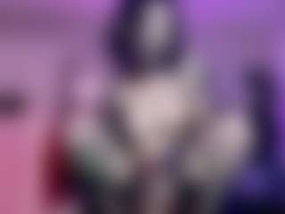 Iveystrigoi's Live Sex Cam Show