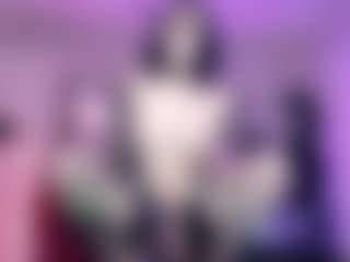 Iveystrigoi's Live Sex Cam Show