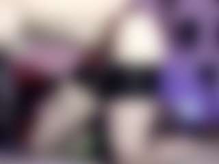 Iveystrigoi's Live Sex Cam Show