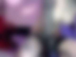 Iveystrigoi's Live Sex Cam Show