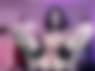 Iveystrigoi's Live Sex Cam Show