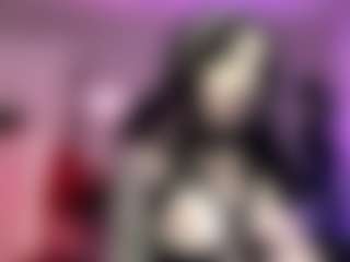 Iveystrigoi's Live Sex Cam Show